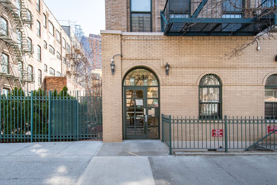 24 Bradhurst Avenue